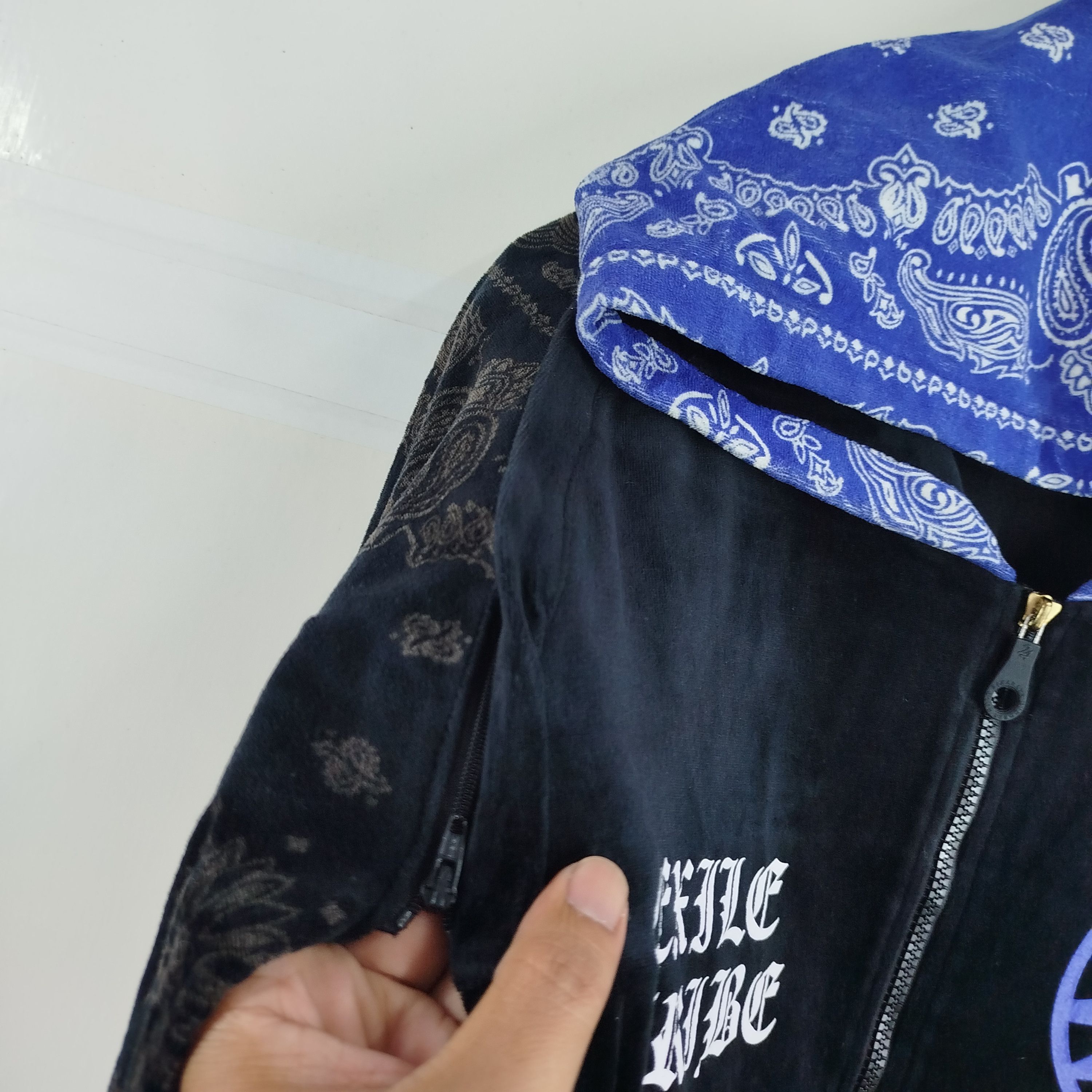 Japanese Brand 24 Karats Diggers Exile Tribe Bandana Slevee Can On Off Size US L / EU 52-54 / 3 - 10 Thumbnail