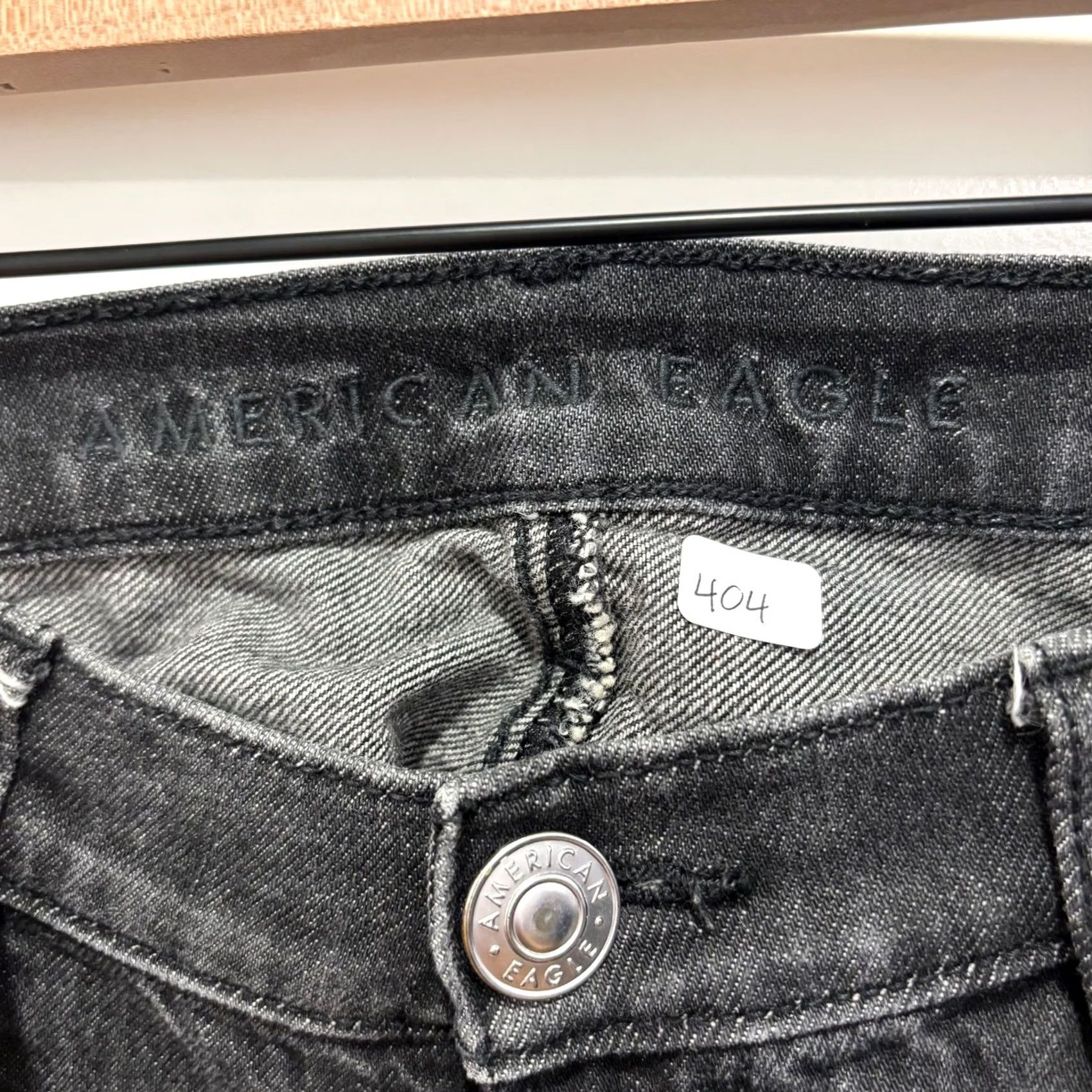 American Eagle Outfitters VINTAGE? No. Size 24" / US 00 / IT 34 - 2 Thumbnail