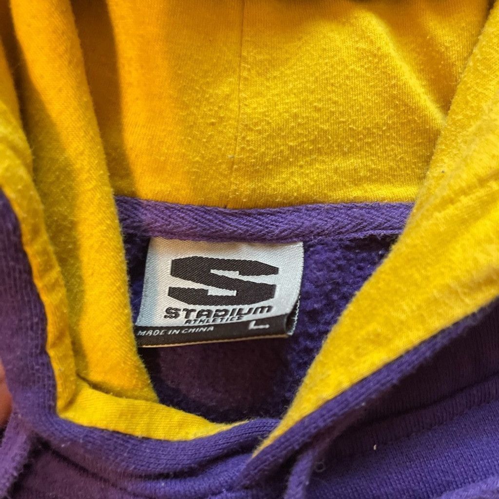 Other East Carolina Purple and Yellow Men's Hoodie size L Size US L / EU 52-54 / 3 - 4 Thumbnail
