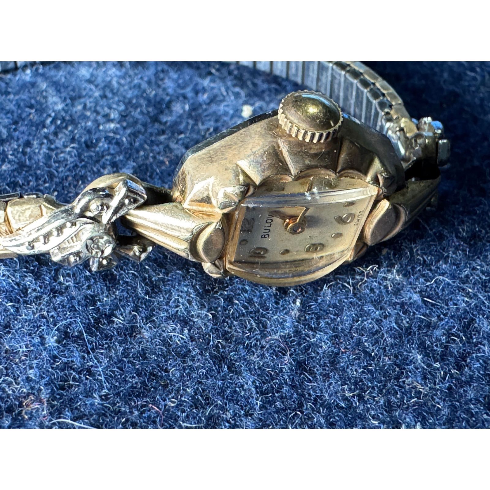 Bulova Bulova Vintage Ladies Wrist Watch (needs battery) Size ONE SIZE - 3 Thumbnail