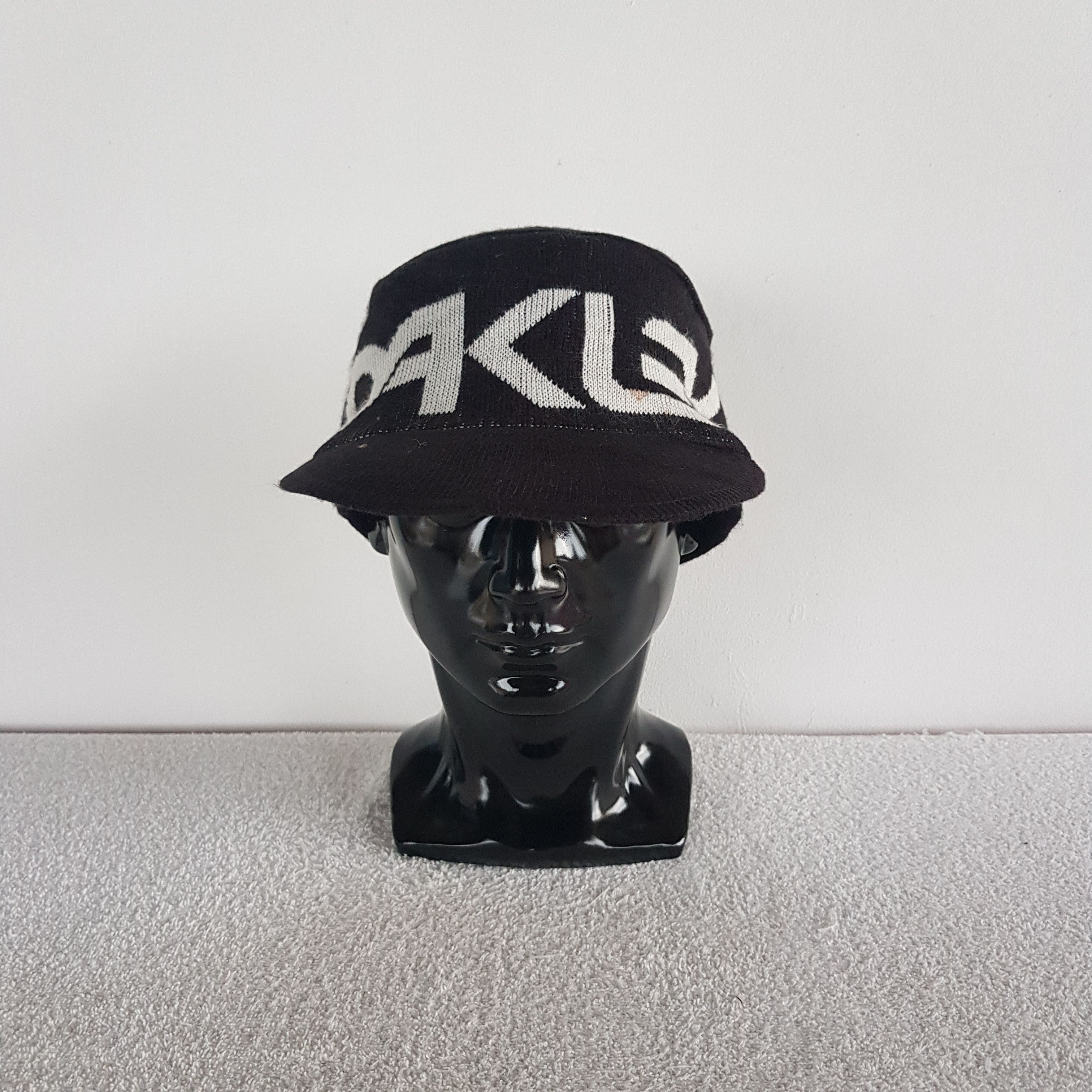 Oakley Vintage Oakley Beanie Snow Caps Hats. Size ONE SIZE - 2 Thumbnail