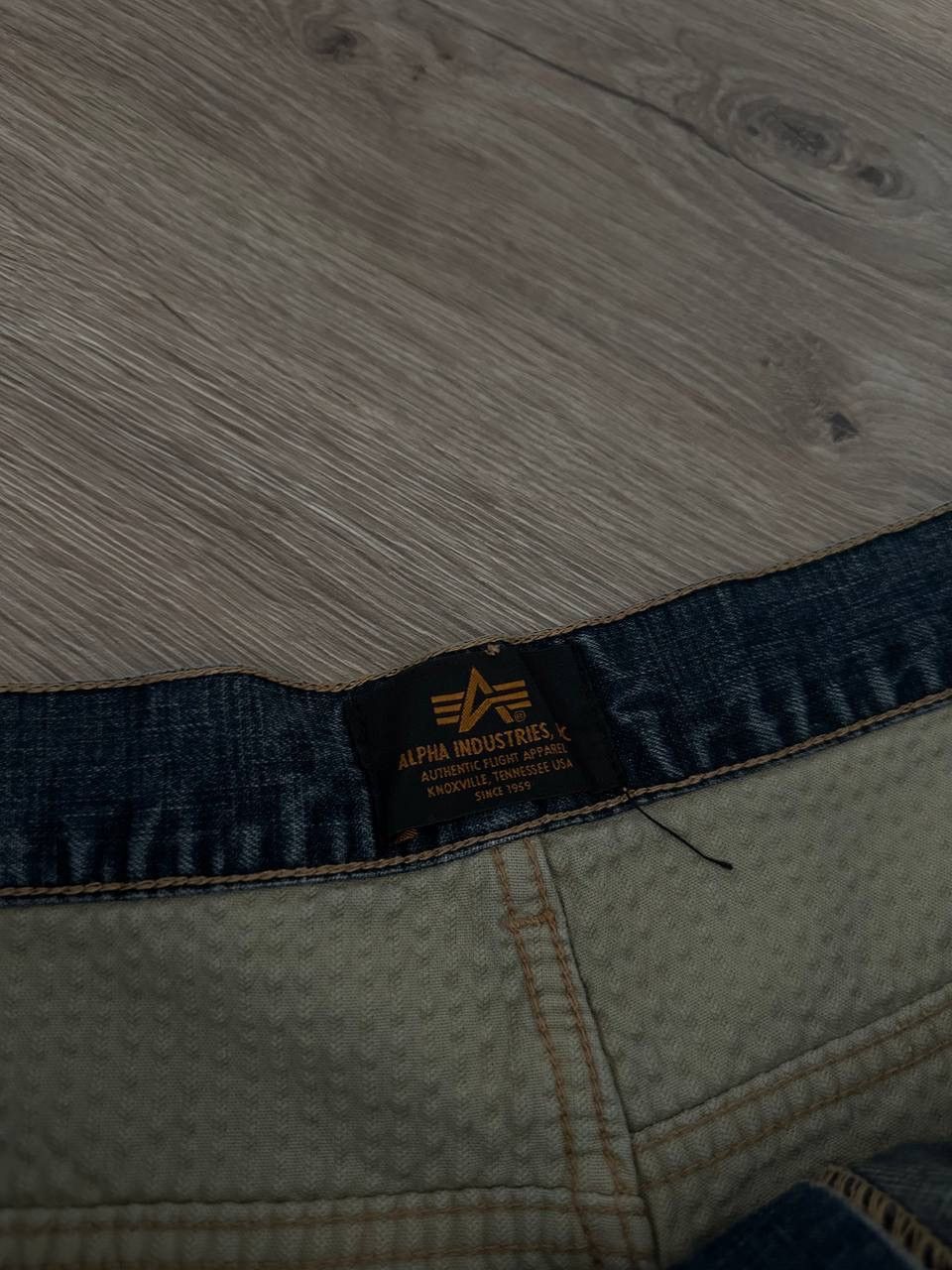 Alpha Industries × Vintage Vintage Alpha Industries Velvet Denim Baggy Big Logo Pants Size US 34 / EU 50 - 15 Thumbnail