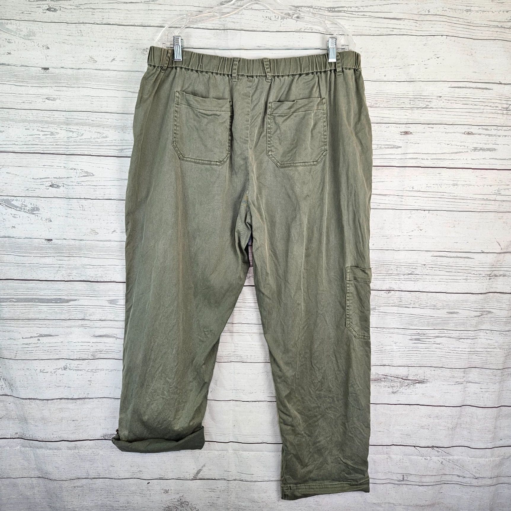 Soft Surroundings Soft Surroundings Womens Pants XL Green High Rise Roll Up Hem Cargo Flat Front 27.5 Inseam Womens Size 40" / US 18 - 3 Thumbnail
