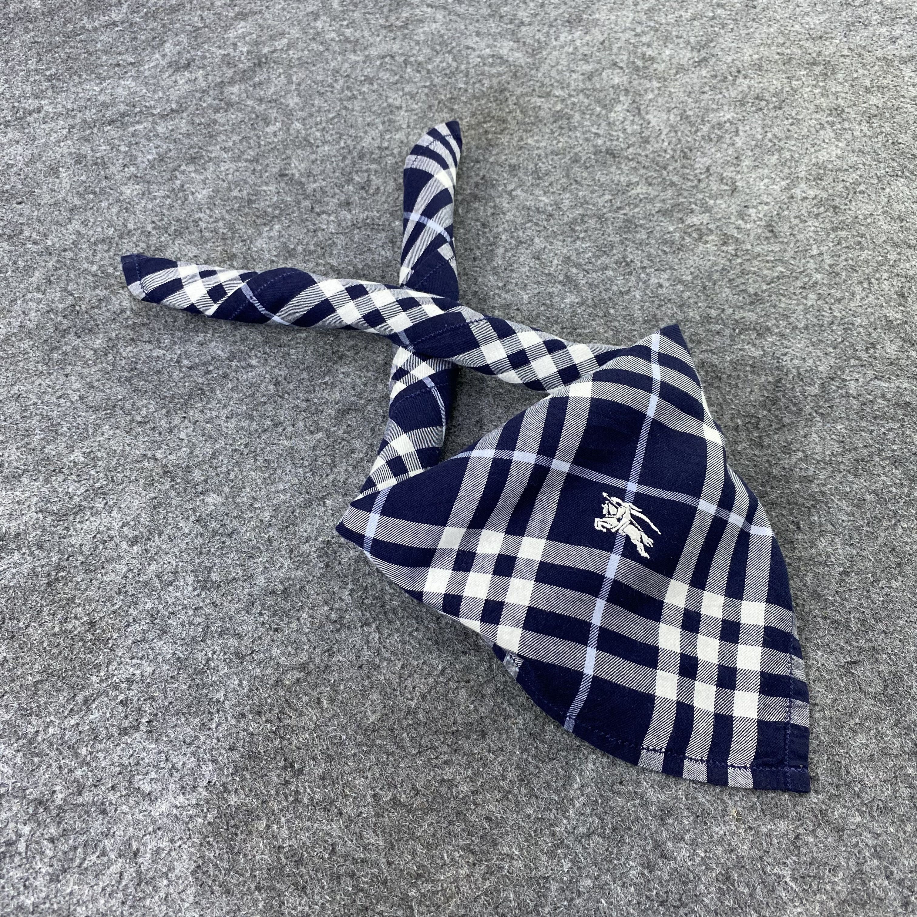 Burberry × Vintage Burberry Handkerchief / Bandana / Neckerchief-B1153 Size ONE SIZE - 1 Thumbnail