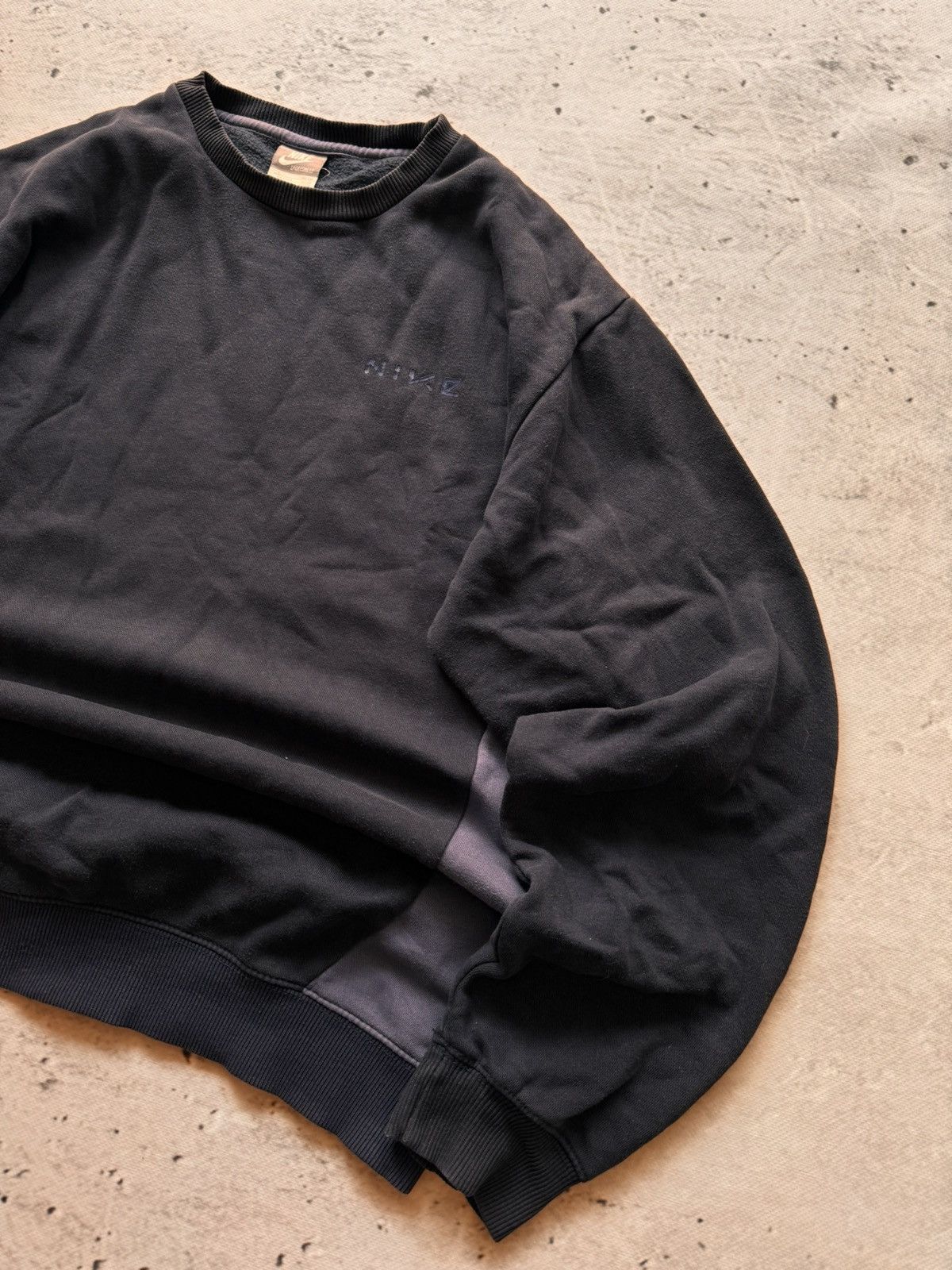 Nike × Vintage NIKE VINTAGE CENTER LOGO OVERSIZE BOXY SWEATSHIRT Size US L / EU 52-54 / 3 - 3 Thumbnail