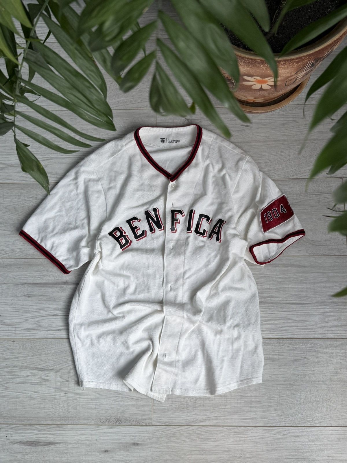 MLB Benfica Baseball Jersey Style Shirt — White/Red Size US L / EU 52-54 / 3 - 1 Thumbnail