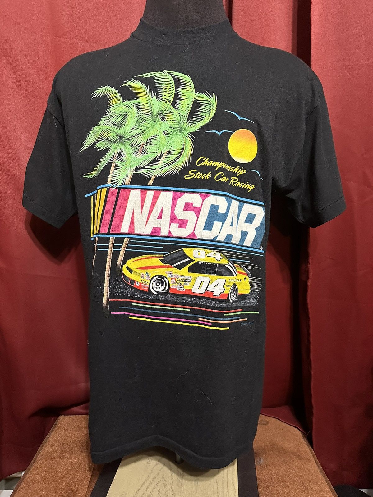 NASCAR × Vintage Vintage NASCAR Tshirt 90’s Palm Tree Stock Car Racing Grail Size US XL / EU 56 / 4 - 1 Thumbnail