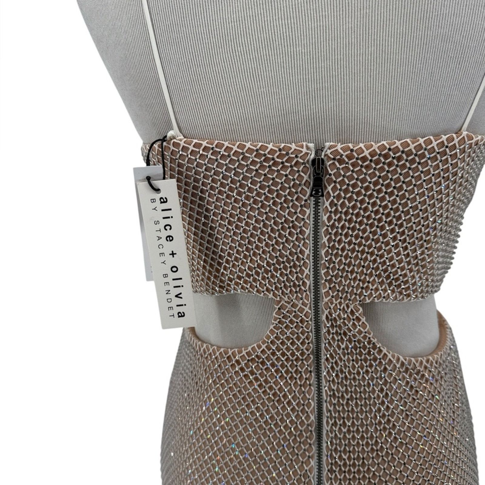 Alice + Olivia Alice and Olivia Havana Chain Embellished Cutout Dress Sz 6 Size M / US 6-8 / IT 42-44 - 6 Thumbnail