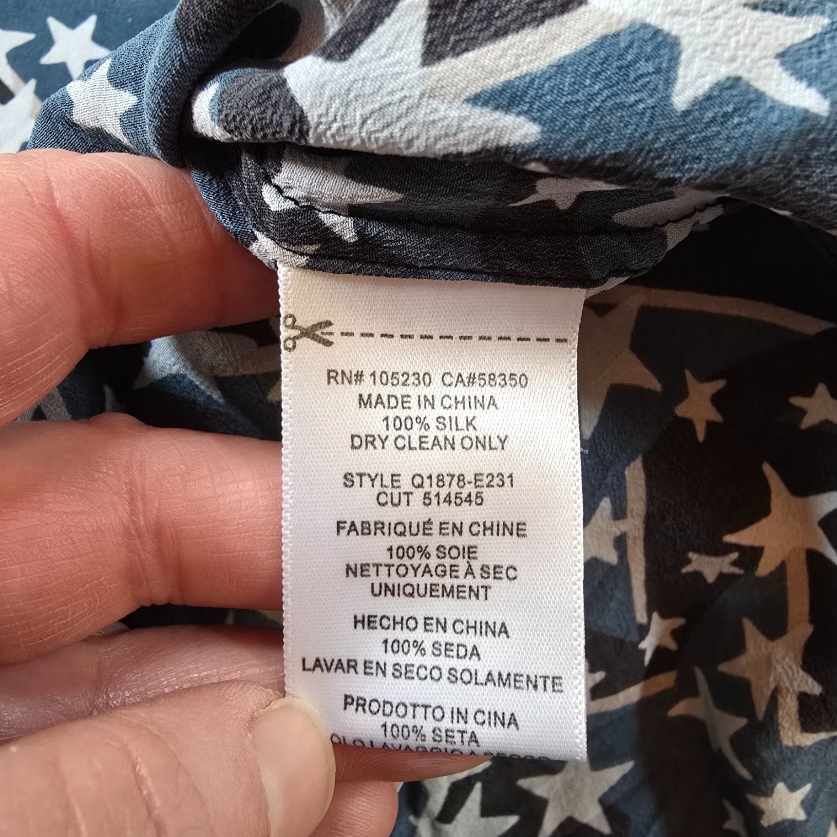 Equipment VINTAGE Equipment Femme Top Blouse Womens XS Blue Silk Stars Button Casual Career Size XS / US 0-2 / IT 36-38 - 7 Thumbnail