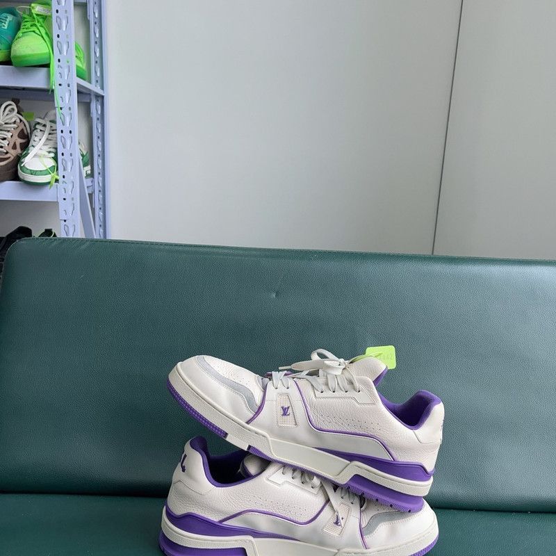 Louis Vuitton Louis Vuitton Trainer Low-Top Sneakers in White and Purple Size US 8 / IT 38 - 7 Thumbnail