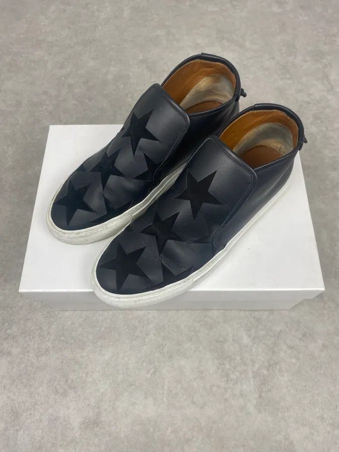 Givenchy 2010s Givenchy Black Stars Leather Slip On By Riccardo Tisci Size US 9 / EU 42 - 2 Thumbnail