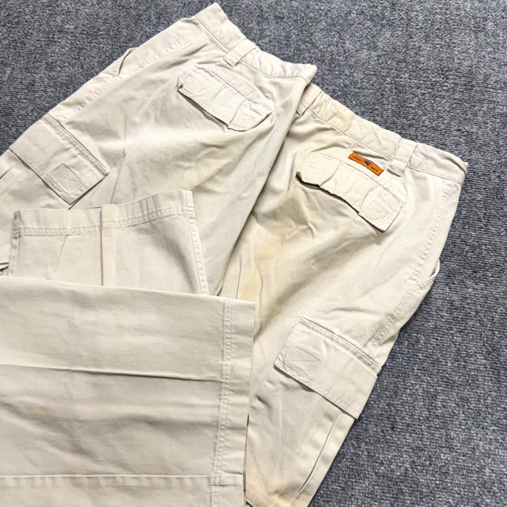 The Unbranded Brand Y2K BAU Cargo Pants Men 42x34 White Relaxed Fit Stained Wide Leg Mens 42 Big & Tall White Cargo Pants Size US 42 / EU 58 - 2 Thumbnail