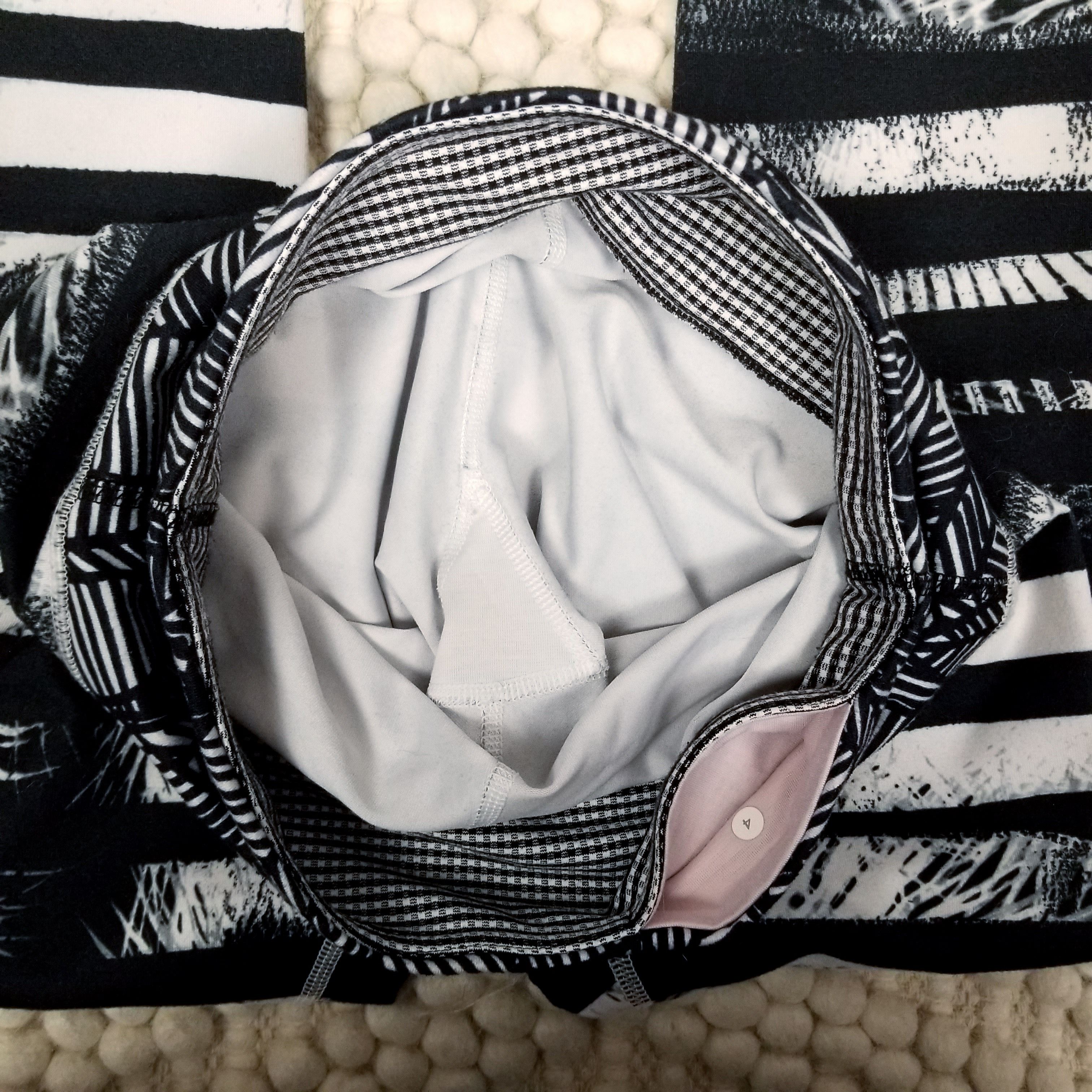 Lululemon Wunder Under Crop II *Full-On Luon Size 27" / US 4 / IT 40 - 3 Thumbnail