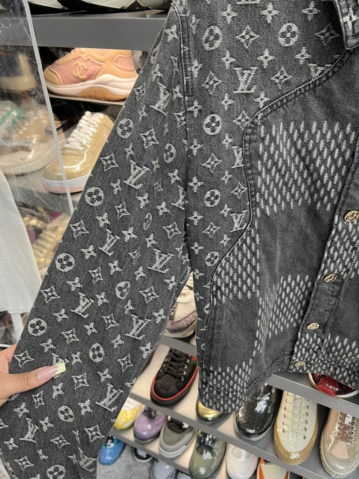 Louis Vuitton Louis Vuitton x Nigo Giant Damier Denim Jacket Size US M / EU 48-50 / 2 - 4 Thumbnail