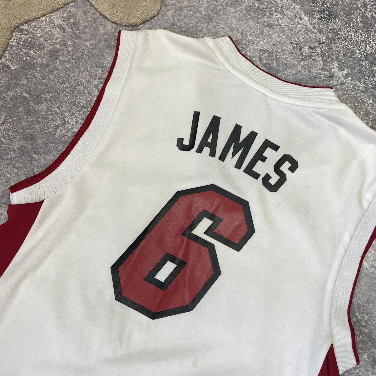 NBA Vintage Adidas NBA Lebron James 6 basketball player Size US XS / EU 42 / 0 - 16 Thumbnail