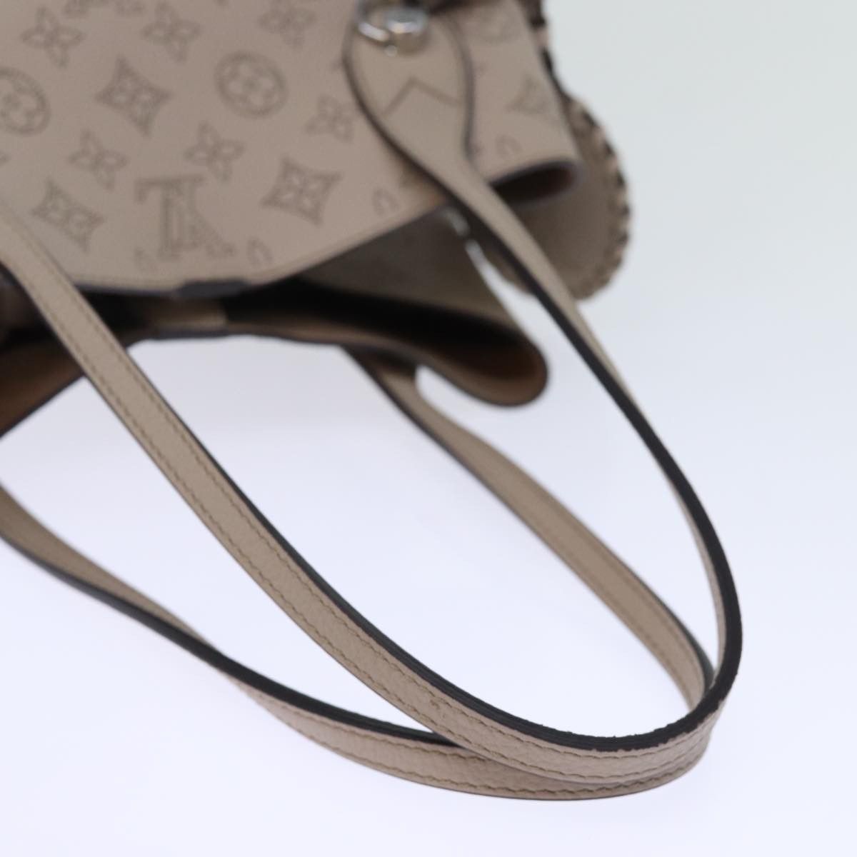 Louis Vuitton LOUIS VUITTON Monogram Mahina Blossom MM Tote Bag Galle Size ONE SIZE - 7 Thumbnail