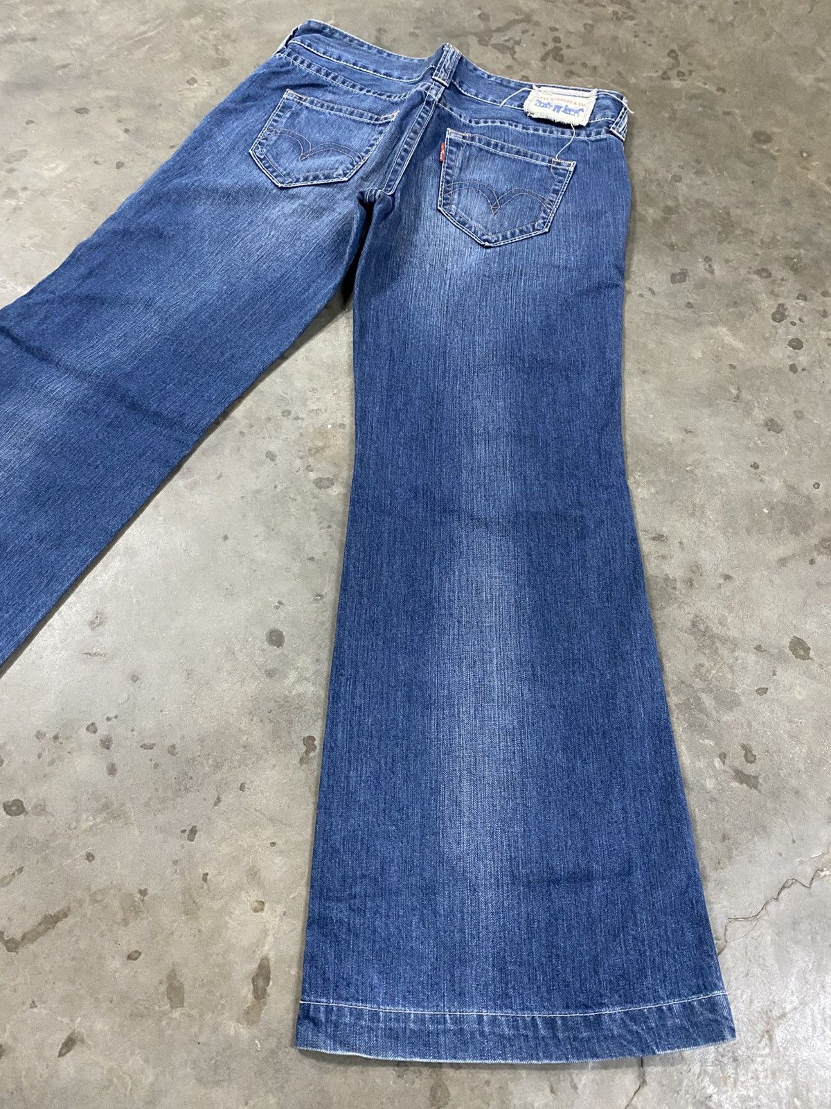 Levi's Baggy Jeans Levis Low Rise Flared @318 Size US 30 / EU 46 - 8 Thumbnail
