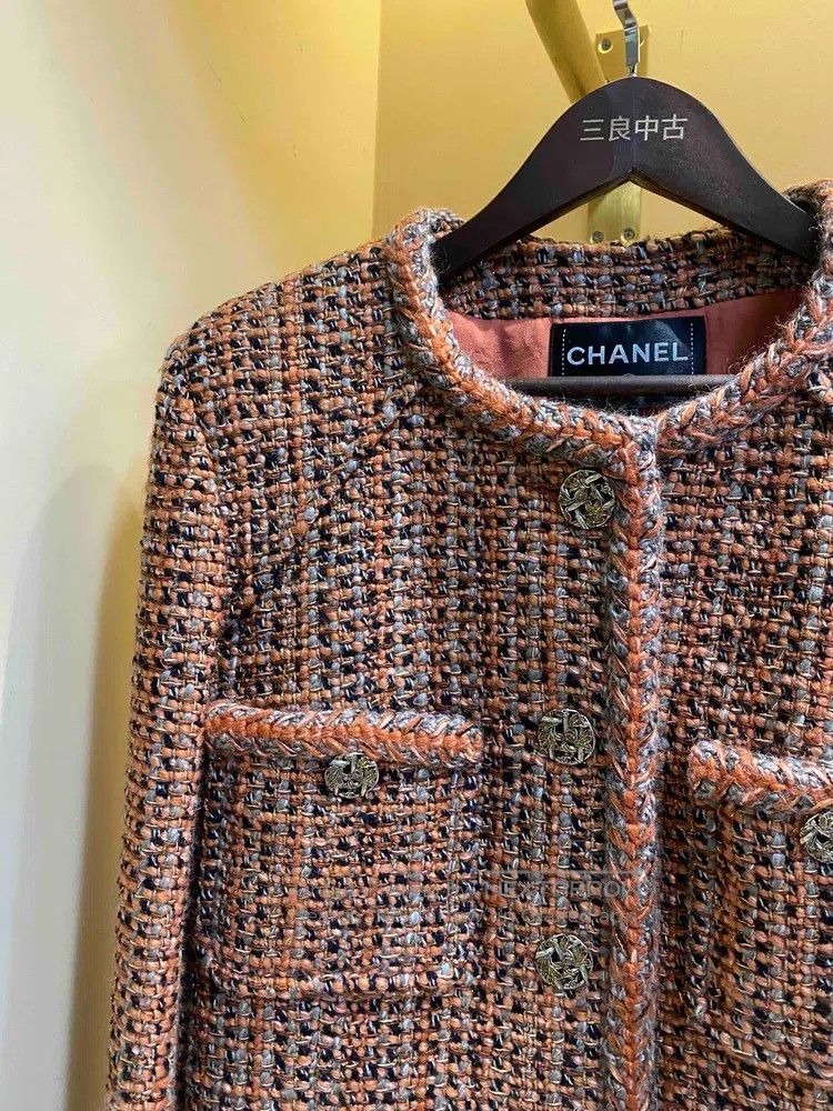 Chanel Chanel Forest series maple leaf orange leaf carved buckle Size XS / US 0-2 / IT 36-38 - 2 Thumbnail