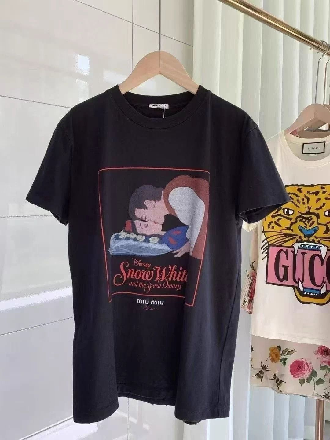 Miu Miu MIU MIU x Disney Sleeping Beauty Print T-shirt M Size M / US 6-8 / IT 42-44 - 4 Thumbnail