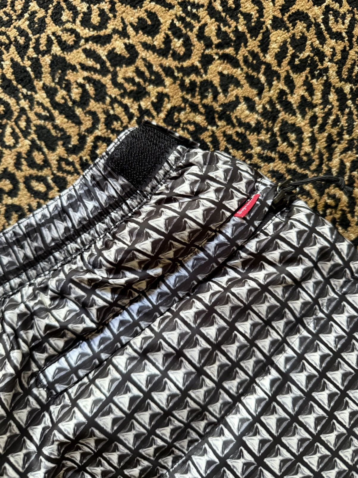Supreme × The North Face New SUPREME THE NORTH FACE STUDDED NUPTSE PANT small Size US 30 / EU 46 - 6 Thumbnail