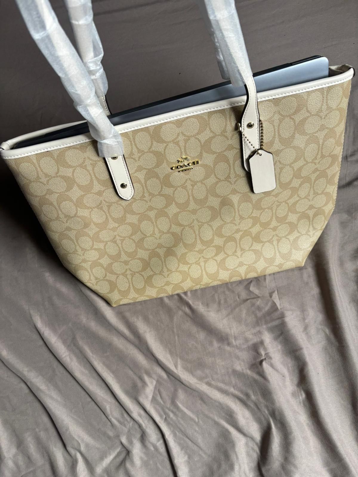 Coach Coach City Tote Bag - Signature Canvas - New With Tags Size ONE SIZE - 5 Thumbnail