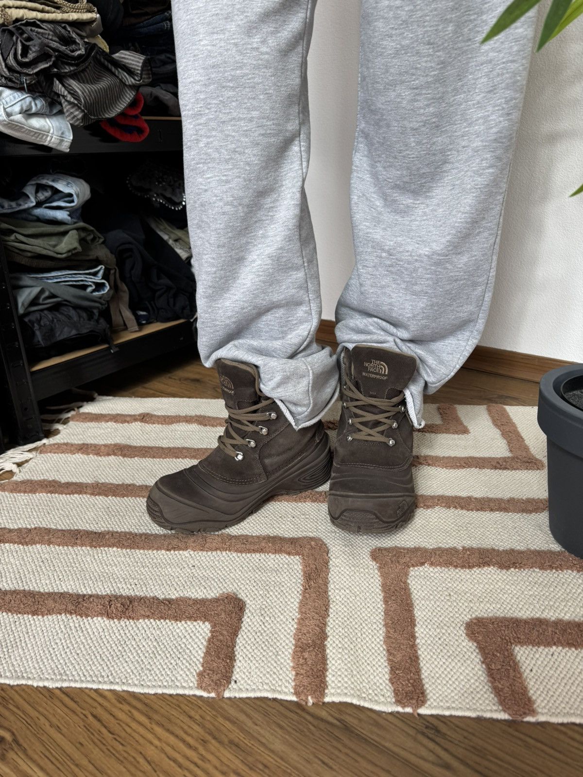 The North Face VINTAGE RARE THE NORTH FACE BROWN TRACKING RUBBER BOOTS Size US 6 / IT 36 - 8 Thumbnail
