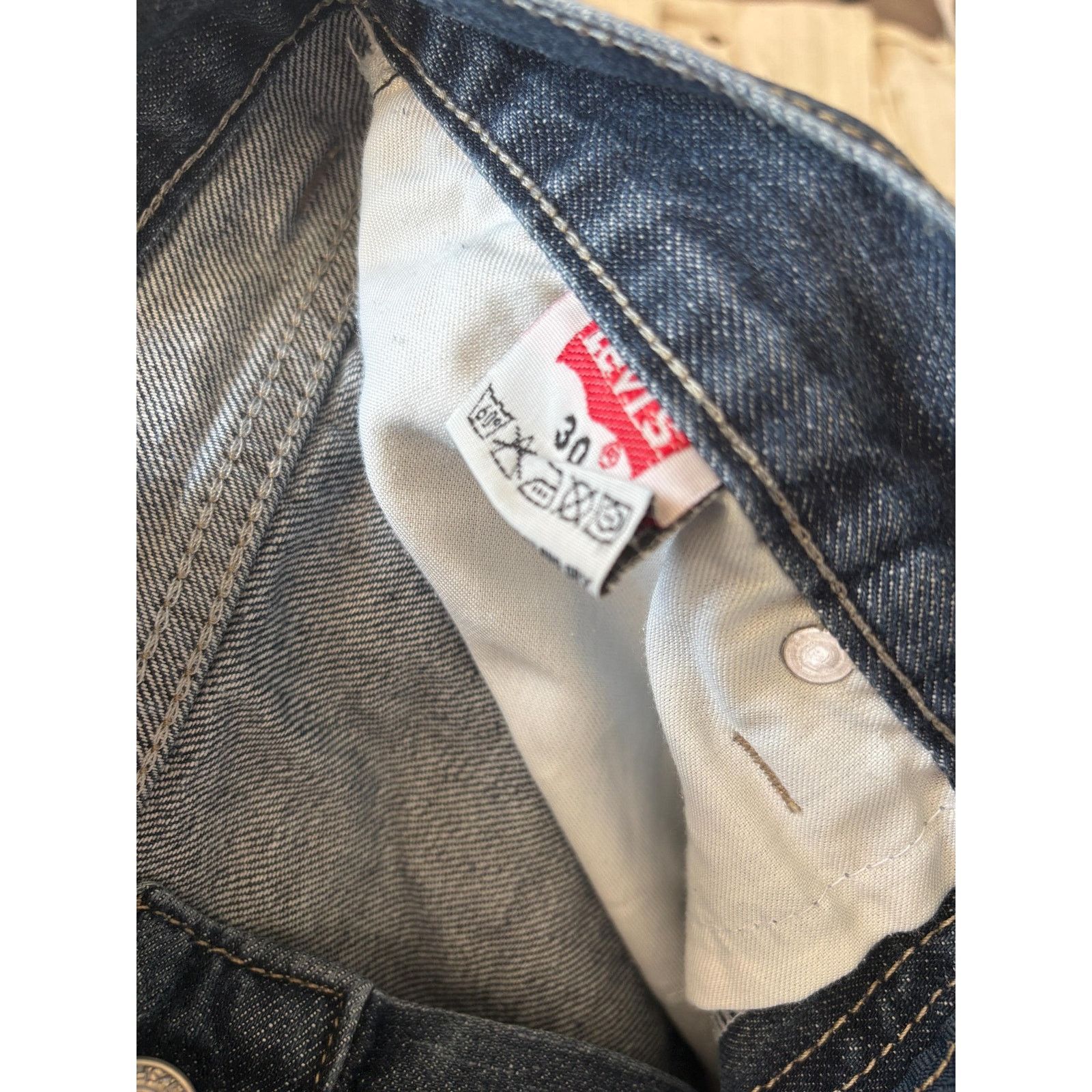 Levi's Levi's W30 Double Red Tab Y2K Cut-Off Capri Denim Shorts Size US 30 / EU 46 - 9 Thumbnail