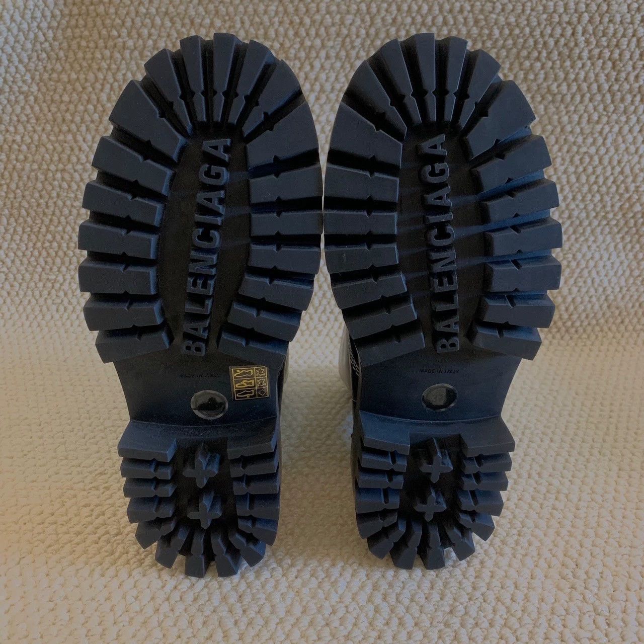 Balenciaga Balenciaga Strike lace-up vintage black boots Size US 7 / IT 37 - 6 Thumbnail