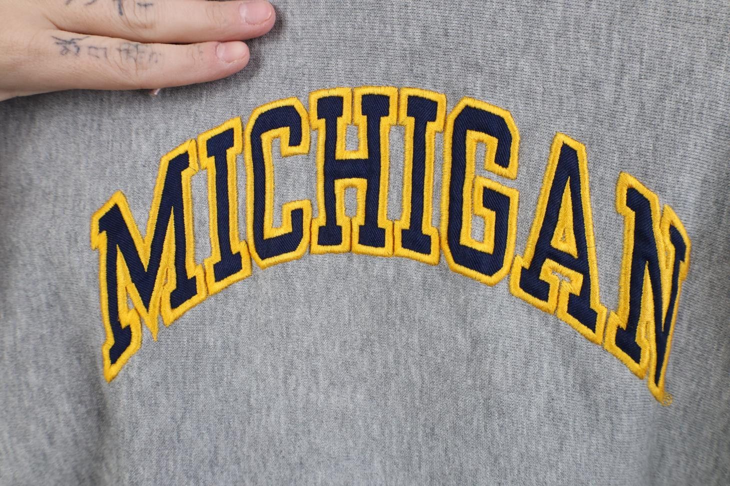 Vintage Vintage 90s University of Michigan Hoodie Sweatshirt Size M / US 6-8 / IT 42-44 - 5 Thumbnail