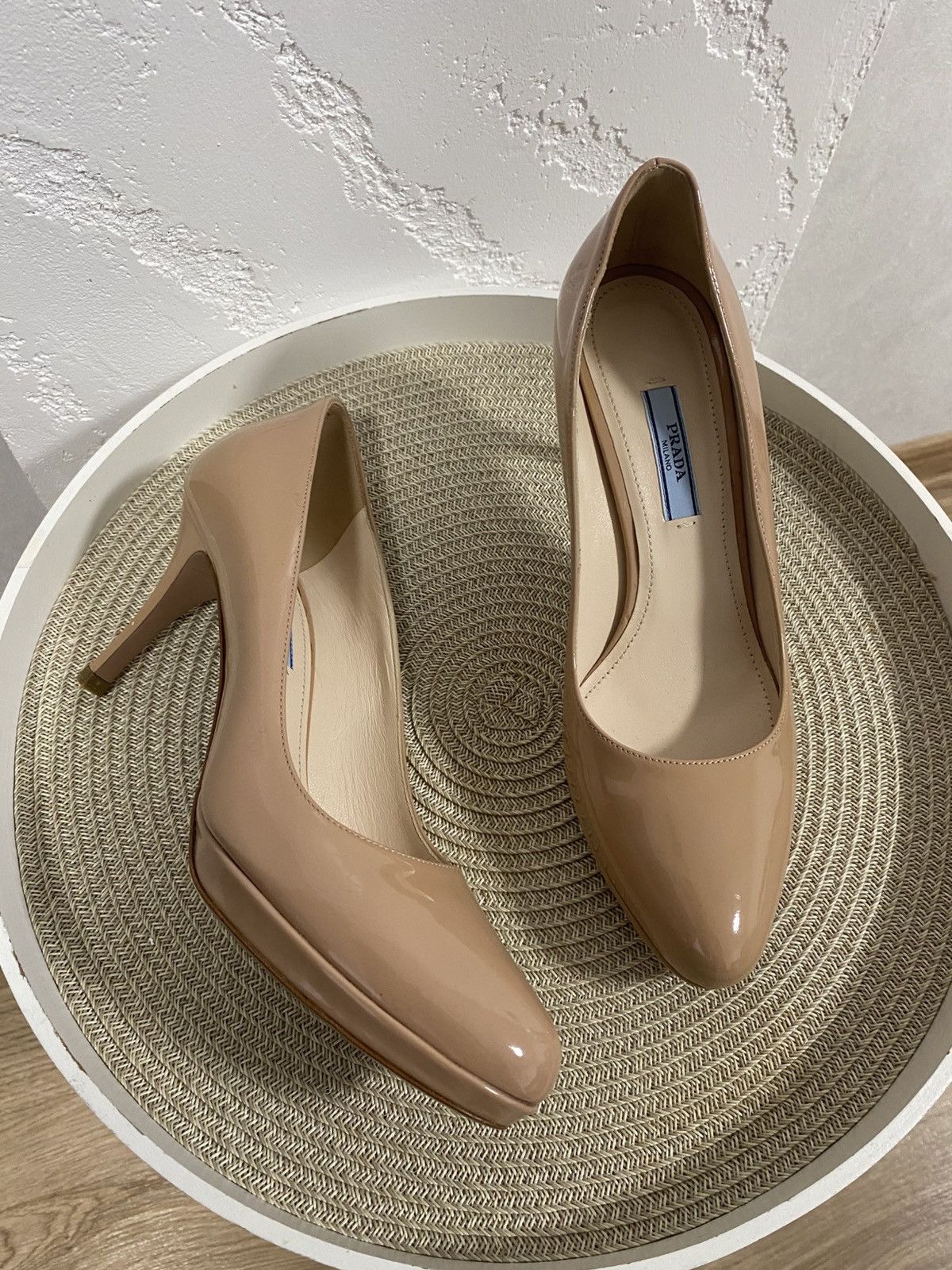 Prada Prada Beige Patent Leather Heels Size: 37.5 Size US 7.5 / IT 37.5 - 2 Thumbnail