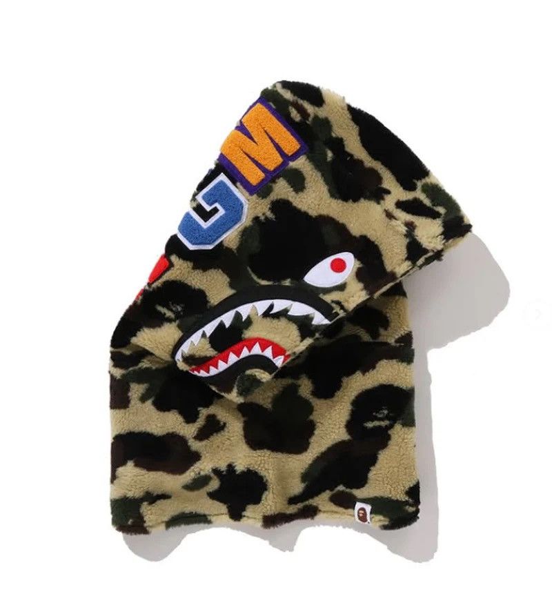 Bape Bape Camo Shark Size ONE SIZE - 1 Thumbnail
