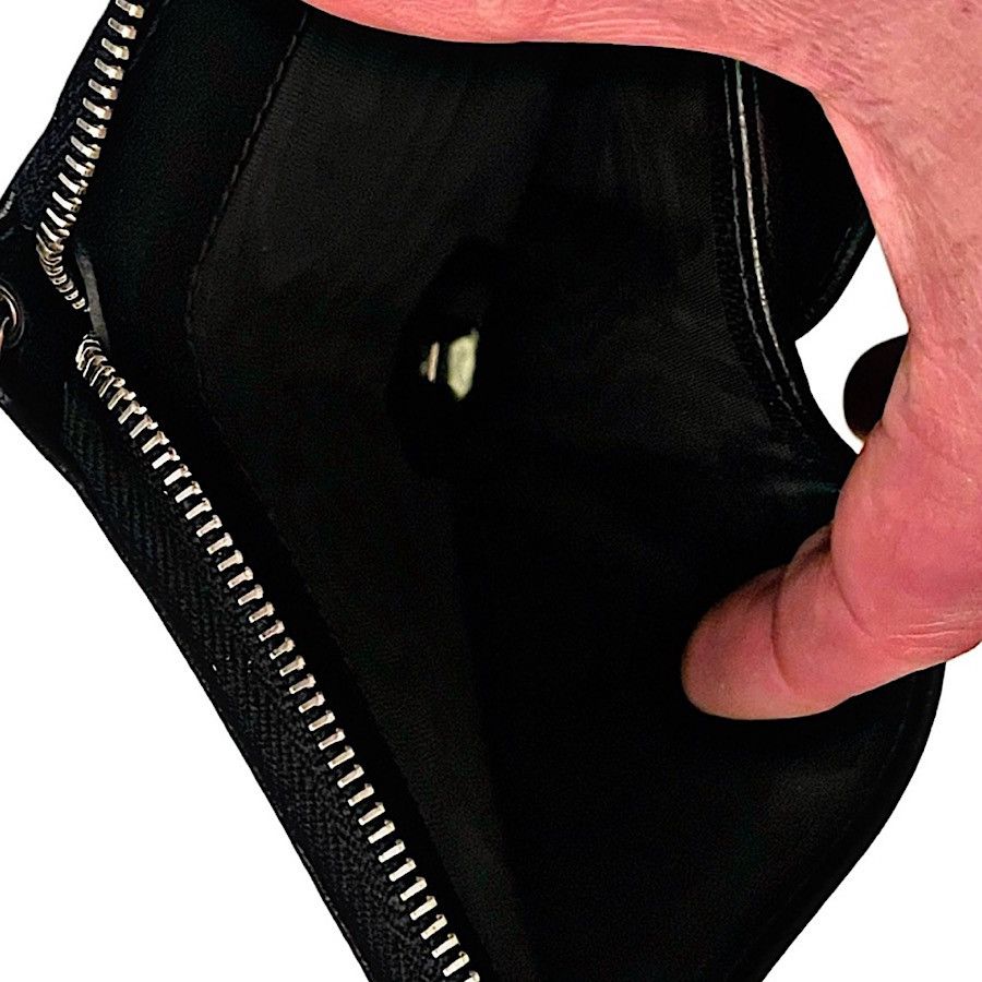 Alexander McQueen Authentic Vintage McQueen Leather Skull Chain Wallet Size ONE SIZE - 13 Thumbnail