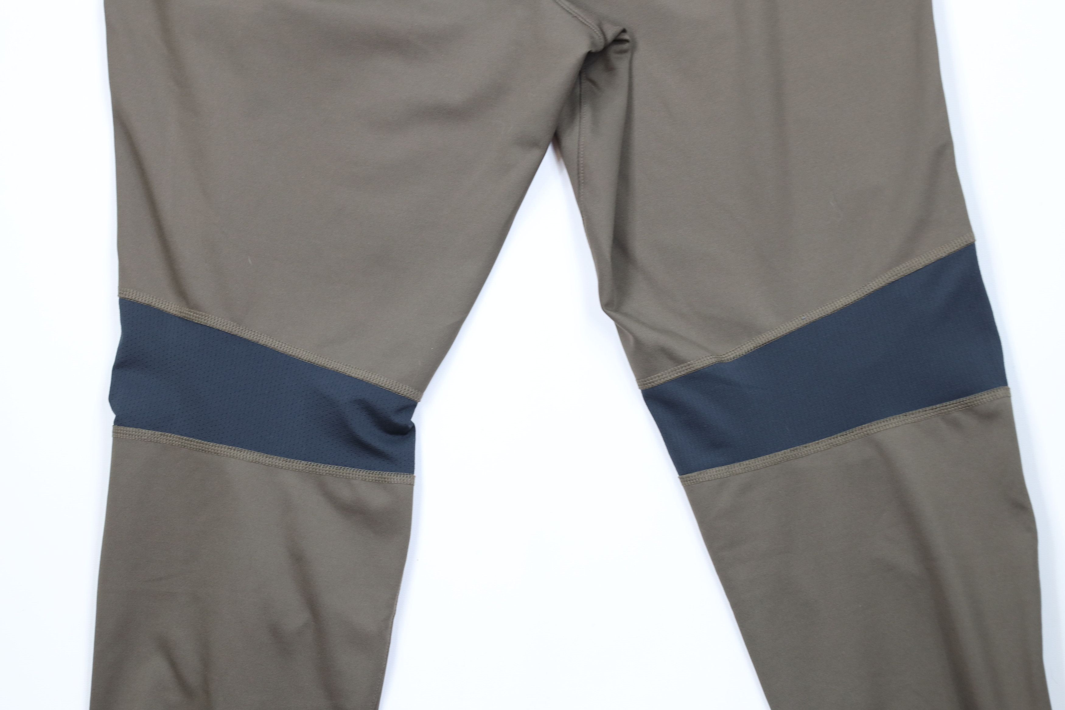 Under Armour Under Armour Tapered Leg Zip Cuff Training Pants Brown Size US 34 / EU 50 - 11 Thumbnail