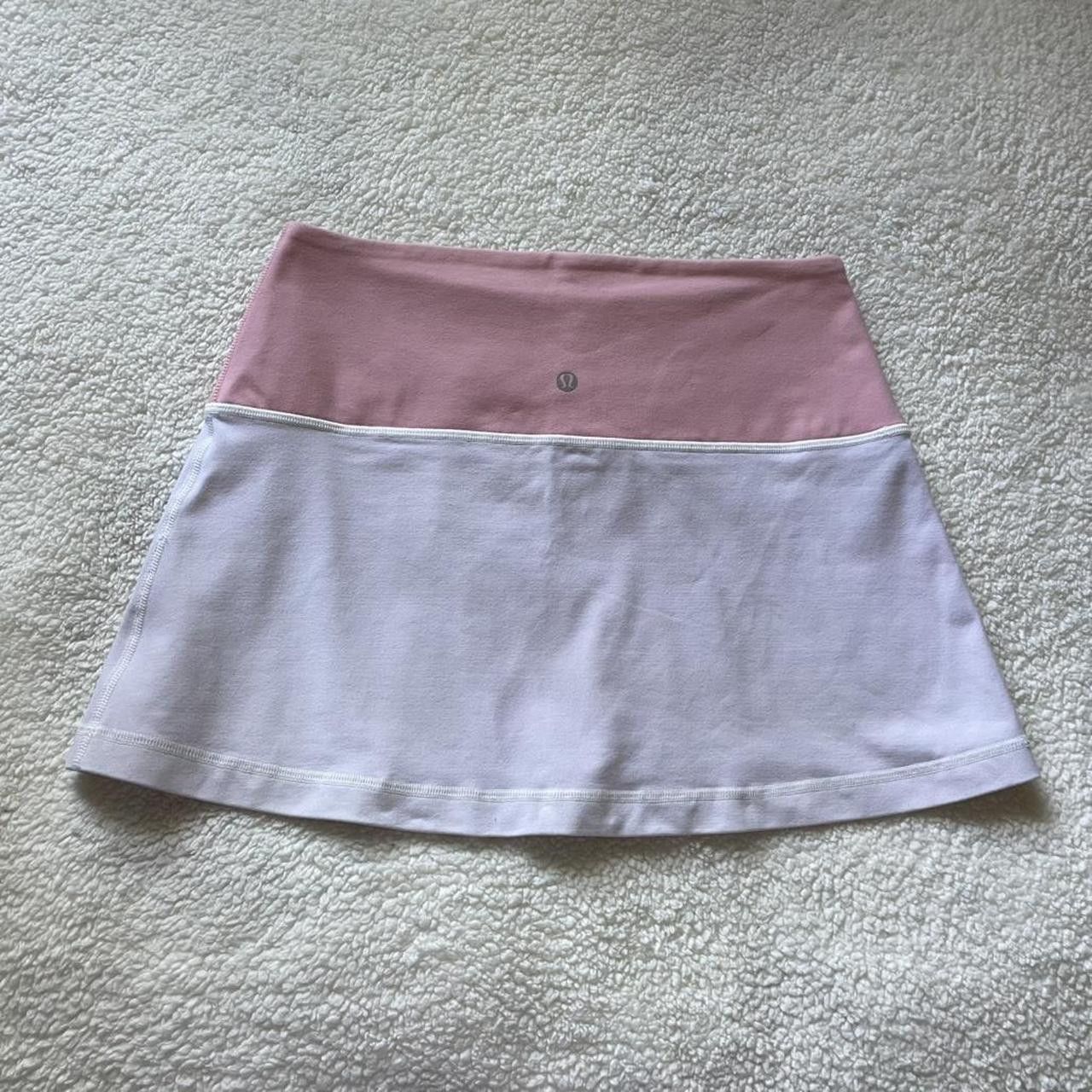 Lululemon 2000s Lululemon pink and white reversible mini skirt Size 28" / US 6 / IT 42 - 1 Thumbnail