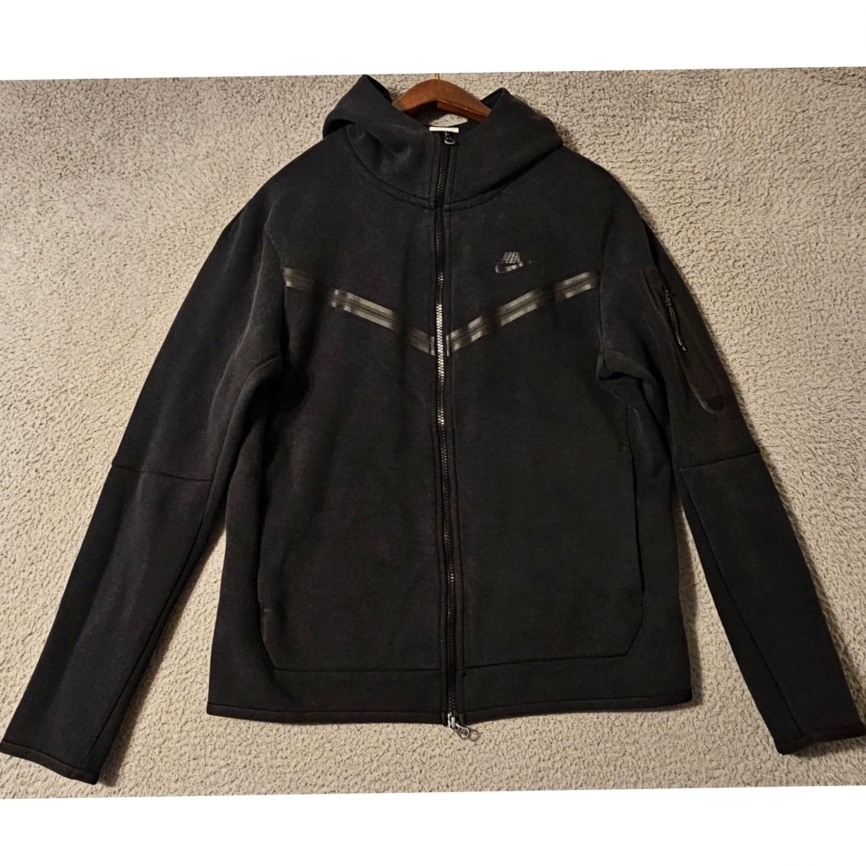 Nike Nike Hoodie Men M Black Full Zip Windrunner Tech Fleece Basketball Warmup Size US M / EU 48-50 / 2 - 2 Thumbnail