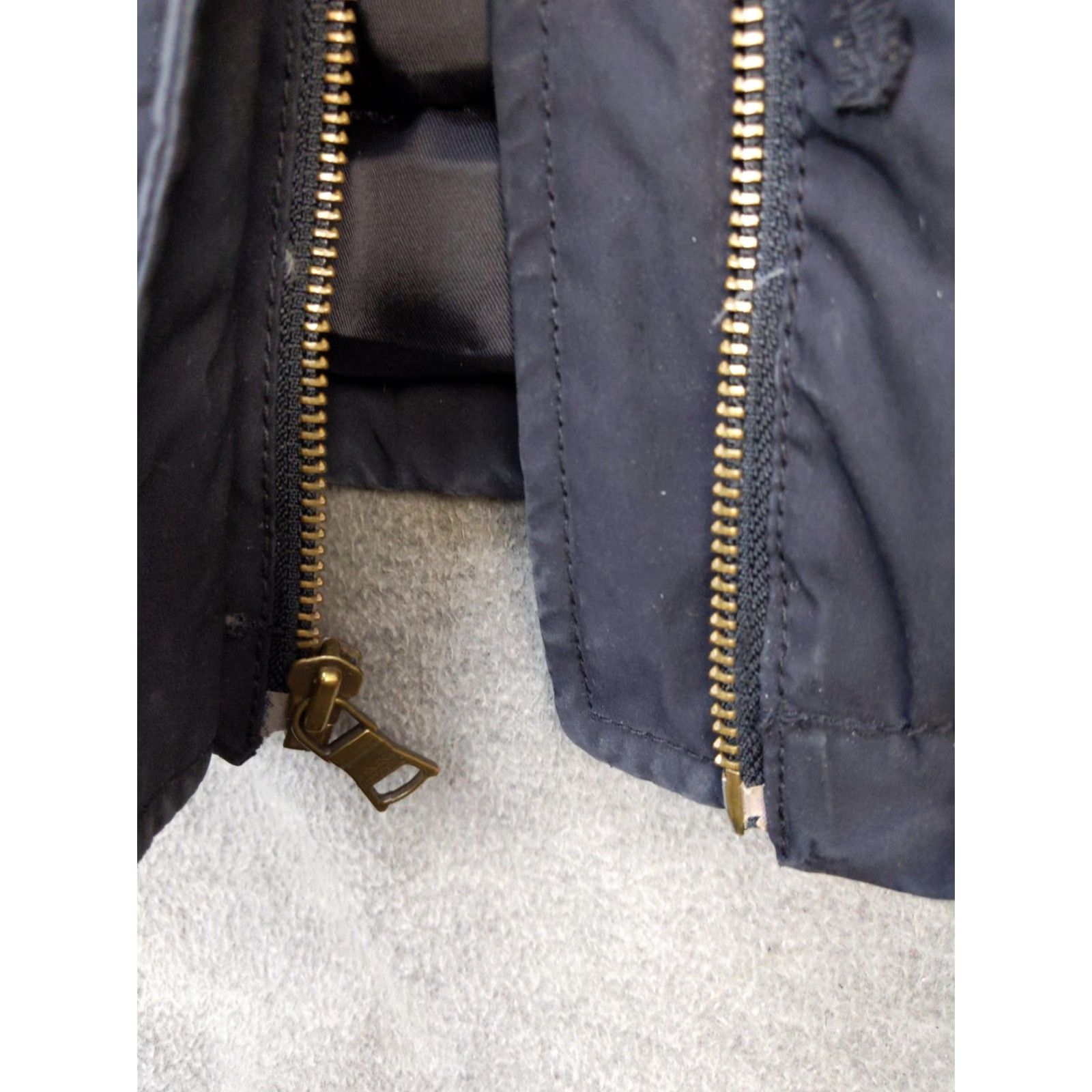 Banana Republic VINTAGE Banana Republic Parka Coat XS Black Down Insulated Hooded Fur Trim Lined Womens Size XS / US 0-2 / IT 36-38 - 2 Thumbnail