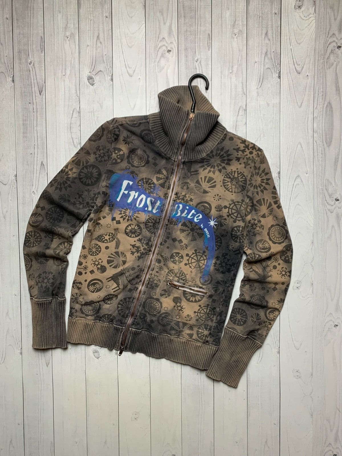 Diesel × Vintage Vintage Diesel Avante-garte sweater size M/L distressed Y2K Size M / US 6-8 / IT 42-44 - 1 Thumbnail