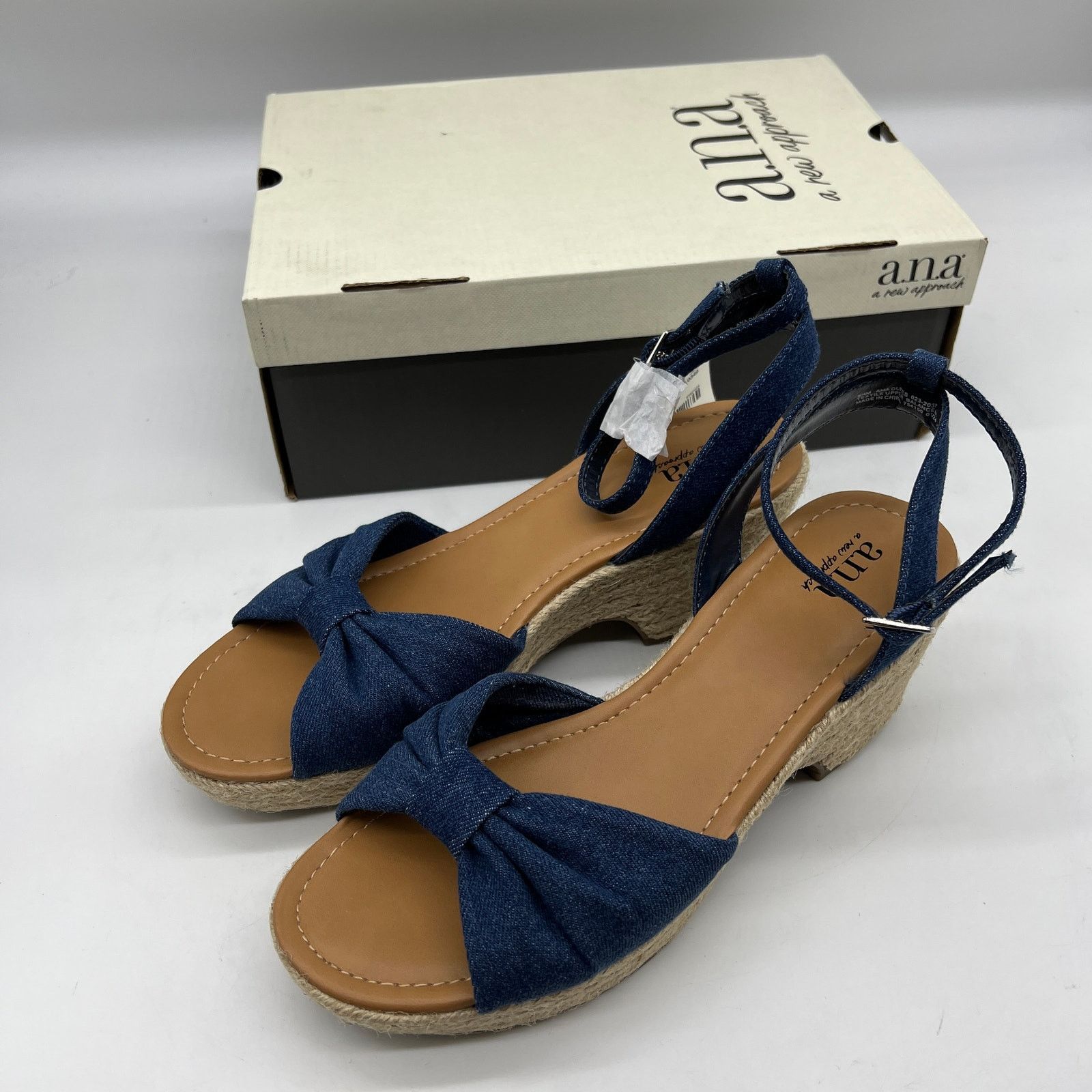 Other a.n.a Womens Dukes Heeled Sandals Denim Blue Size 9.5M Size US 9.5 / IT 39.5 - 3 Thumbnail