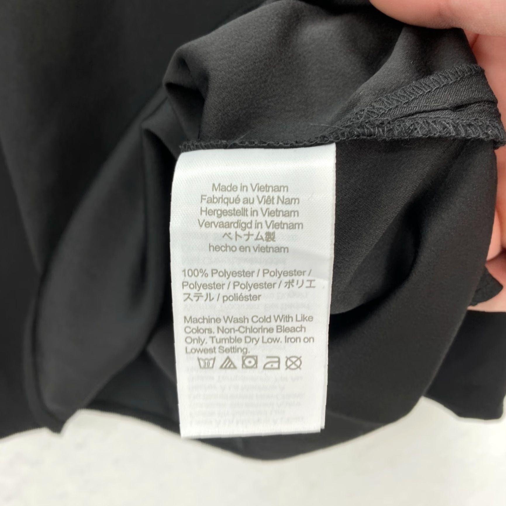 J.Crew J.CREW Puff Sleeve Satin Back Crepe Top Women's SP Petite Black Keyhole Neckline Shirt Size S / US 4 / IT 40 - 7 Thumbnail