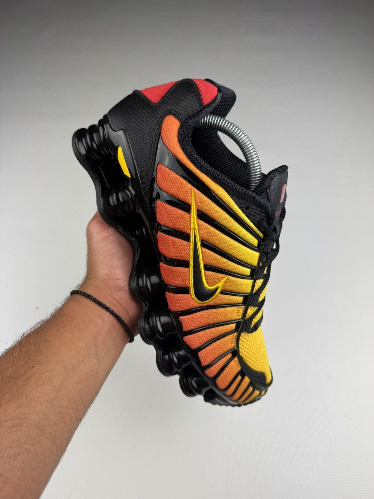 Nike Nike Shox TL Sunrise US9 Size US 9 / EU 42 - 3 Thumbnail