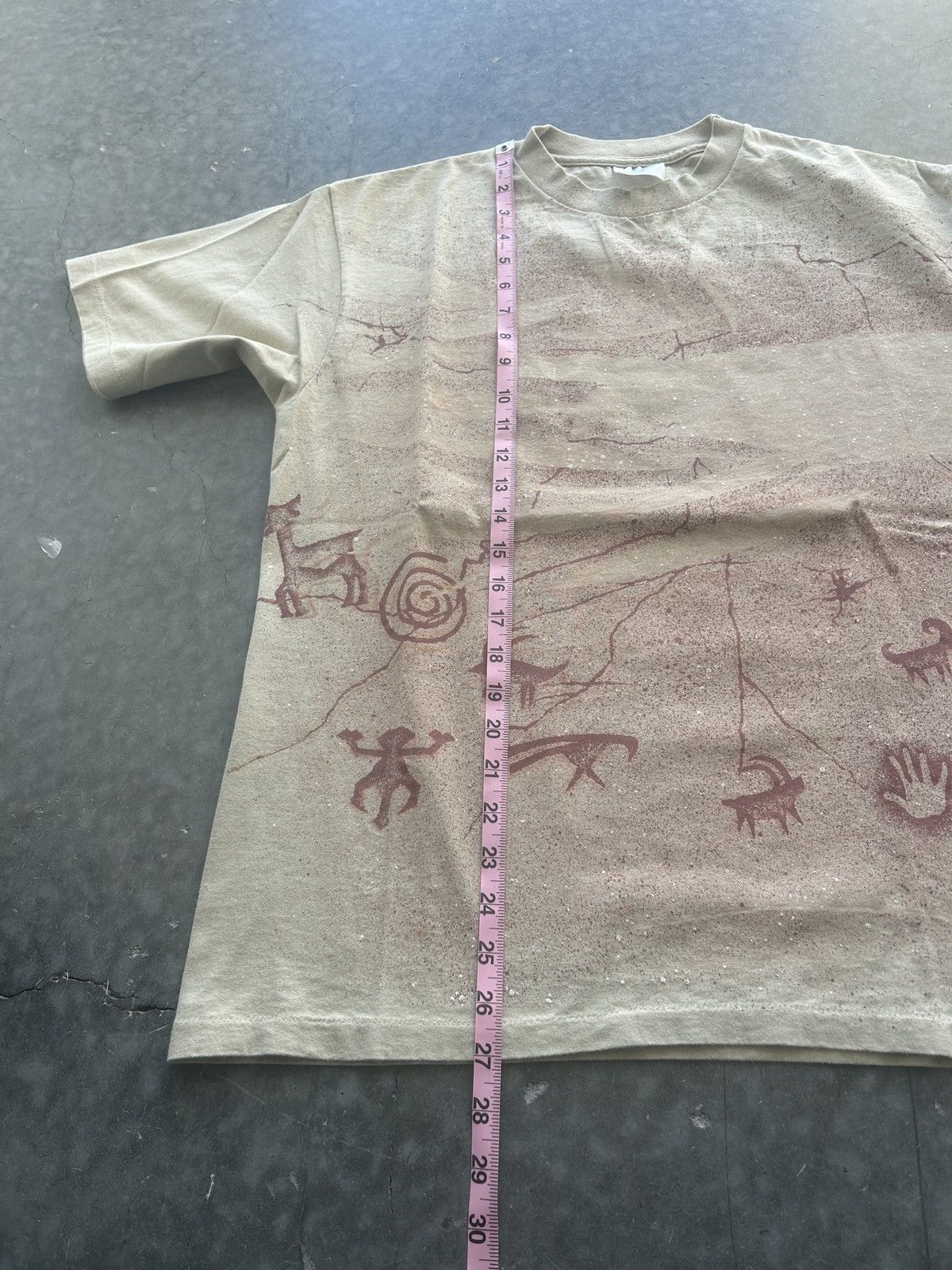 Vintage Vintage 90s Wolf Native Art AOP Graphic Tee Size US L / EU 52-54 / 3 - 10 Thumbnail