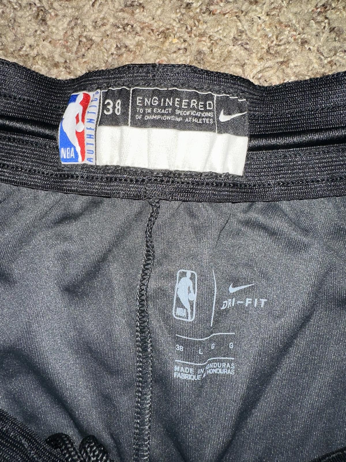 Nike Nike Men’s NBA New York Knicks Swingman Short Sample Size US 34 / EU 50 - 6 Thumbnail