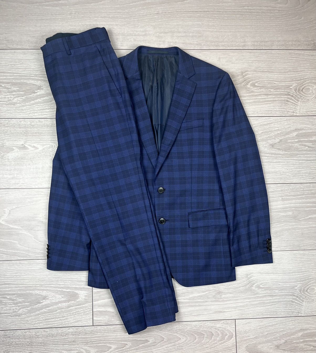 Hugo Boss Hugo Boss Wool/Silk Plaid Blue Two Buttons Suit Blazer Pants Size 36R - 1 Thumbnail