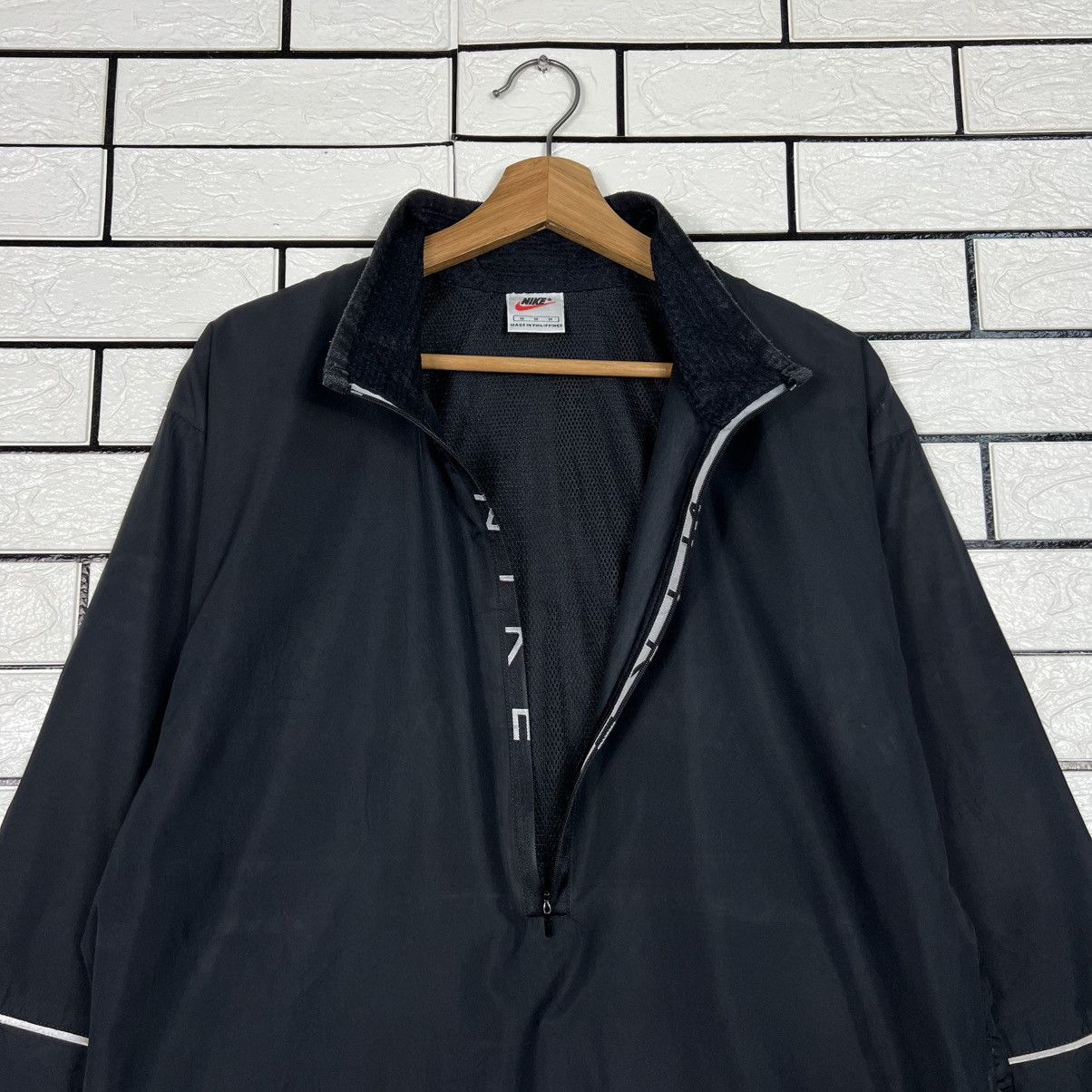 Nike Vintage NIKE Center Logo Half Zipper Light Jacket #4110-C187 Size US M / EU 48-50 / 2 - 11 Thumbnail