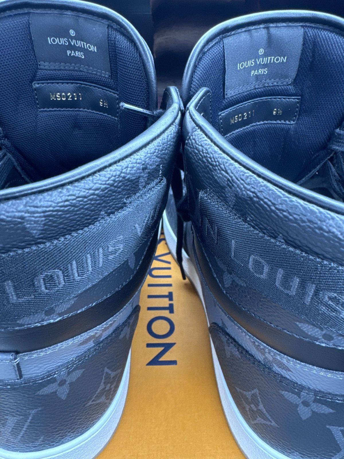 Louis Vuitton Louis Vuitton Rivoli Sneaker Boot Size US 9.5 / EU 42-43 - 13 Thumbnail