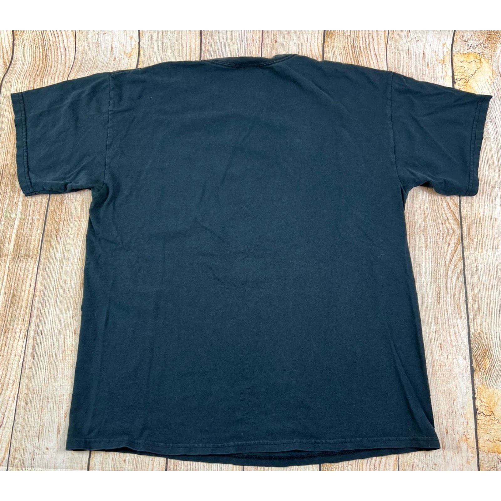 Vintage VINTAGE Y2K 4 Seasons Skull Star Gothic Graphic Black T Shirt Size L Mens Size US L / EU 52-54 / 3 - 7 Thumbnail