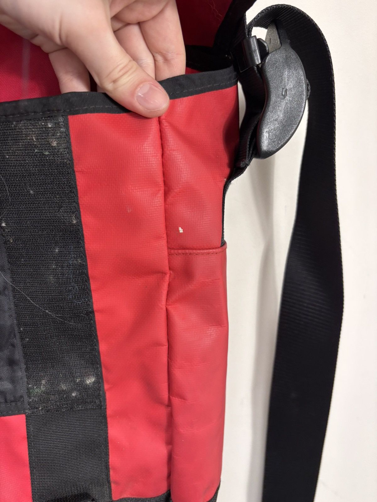 The North Face The North Face Base Camp Voyager Messenger Bag Red Outdoor Size ONE SIZE - 11 Thumbnail