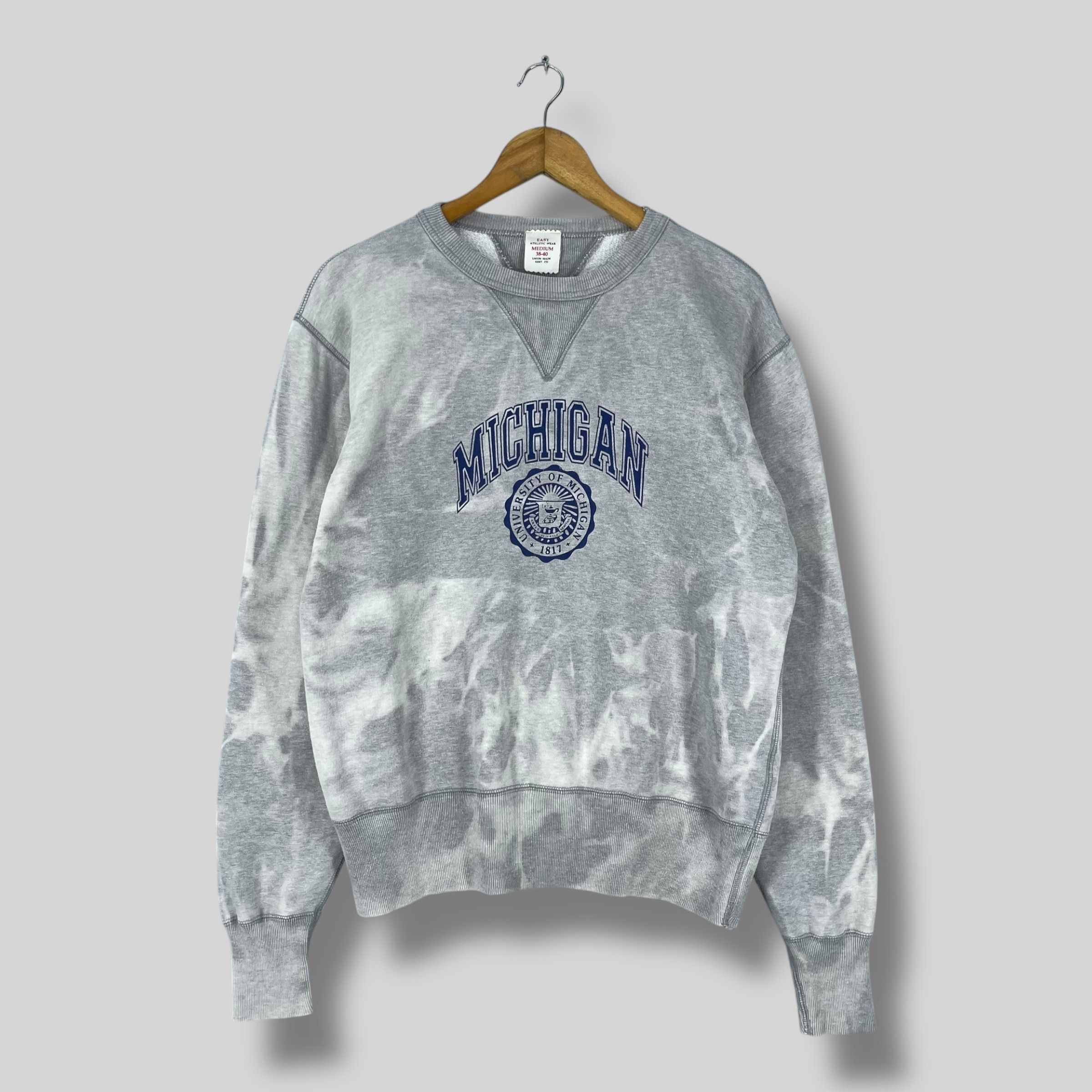Vintage Vintage UNIVERSITY Of MICHIGAN Bleached Sweatshirt Size US M / EU 48-50 / 2 - 1 Thumbnail