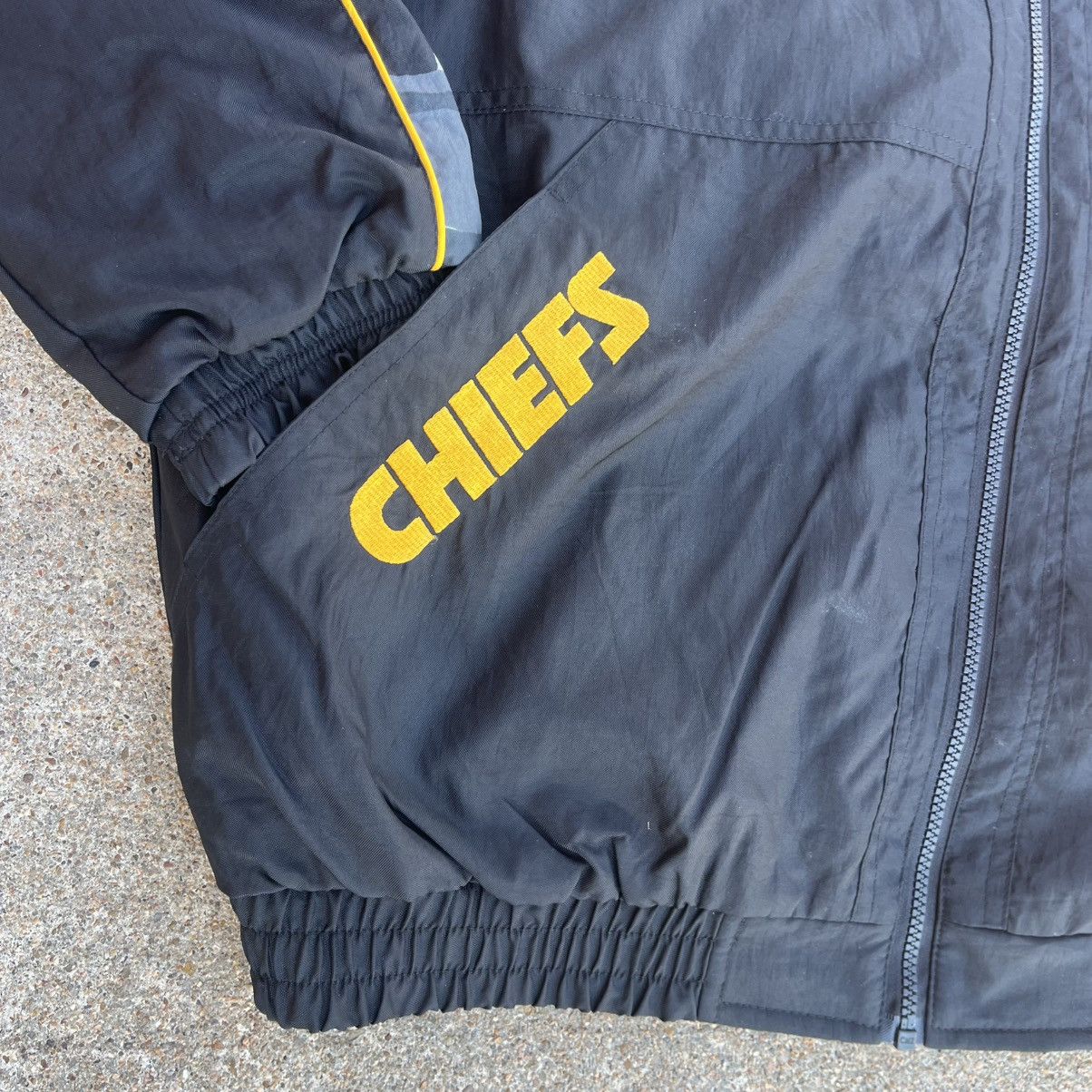 Starter Vintage camo Black and Gray Chiefs Jacket Size US L / EU 52-54 / 3 - 2 Thumbnail