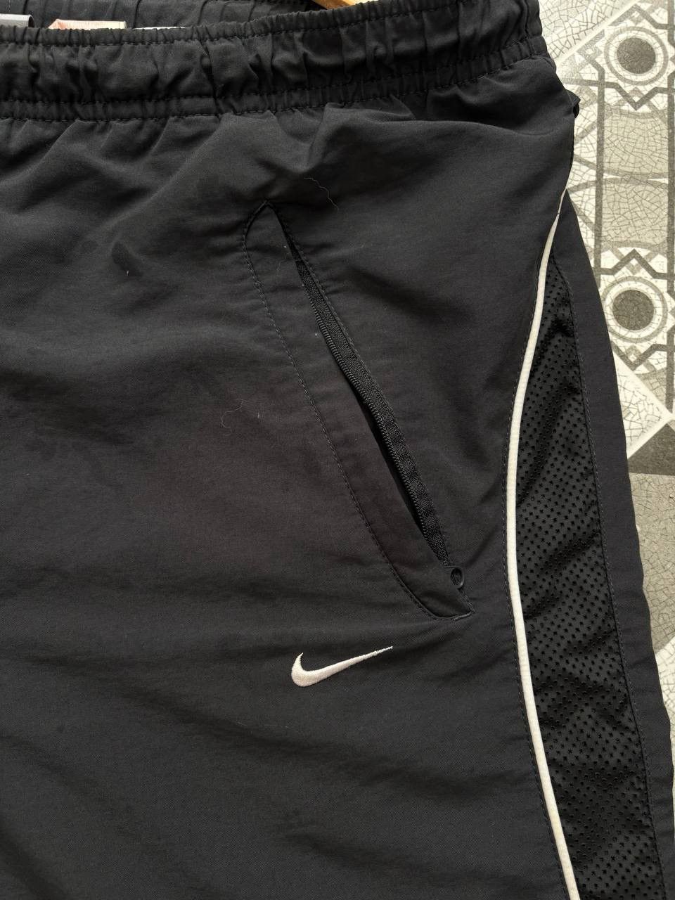 Nike Nike Vintage shorts nylon drill Y2K Size US 34 / EU 50 - 4 Thumbnail